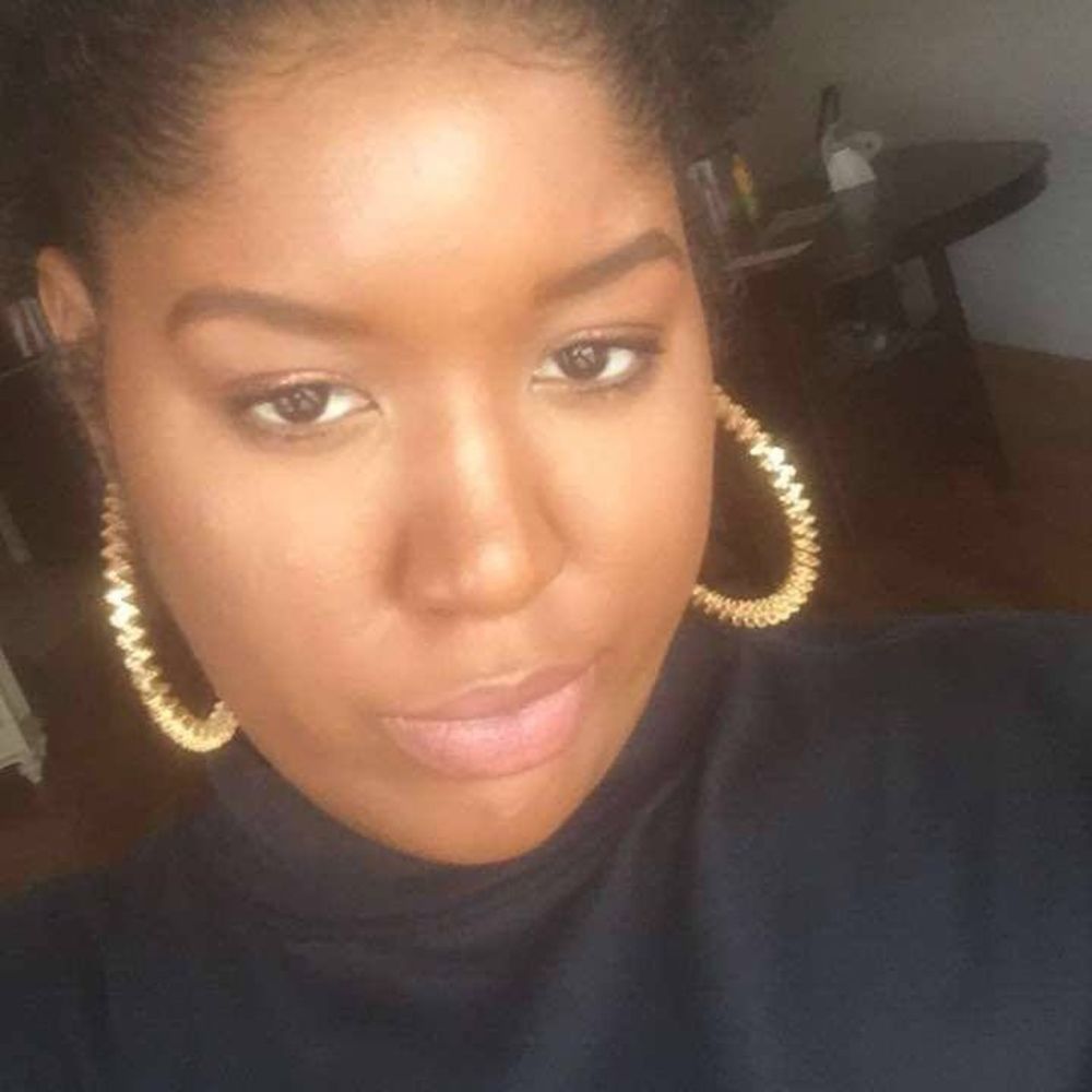Meet your Posher, Danyelle